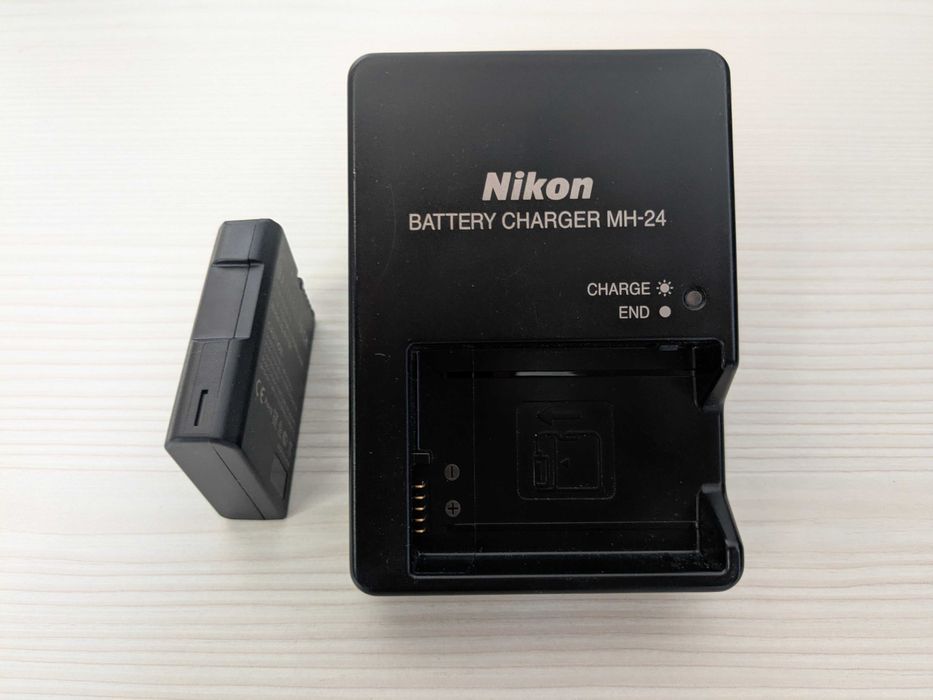 Объектив и аксессуары от фотоаппарата Nikon D3100
