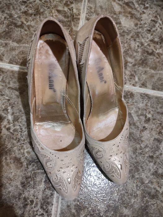 Дамски обувки от естествена кожа