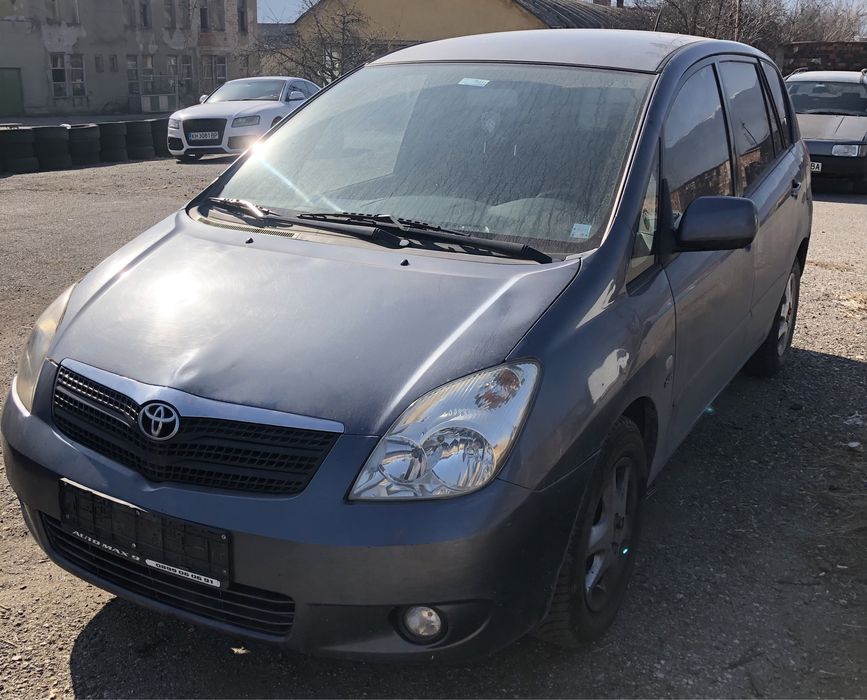 Toyota corolla verso 2.0 d4d на части !