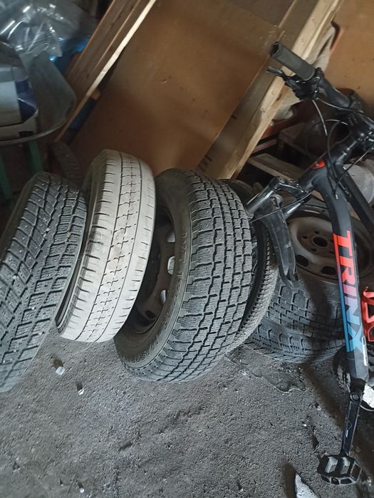 Диски с резиной зимние