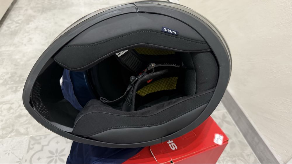 Мото каска SAHRK