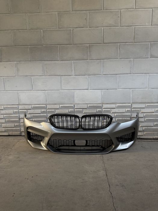 Оригинал бампер от BMW F90 M5