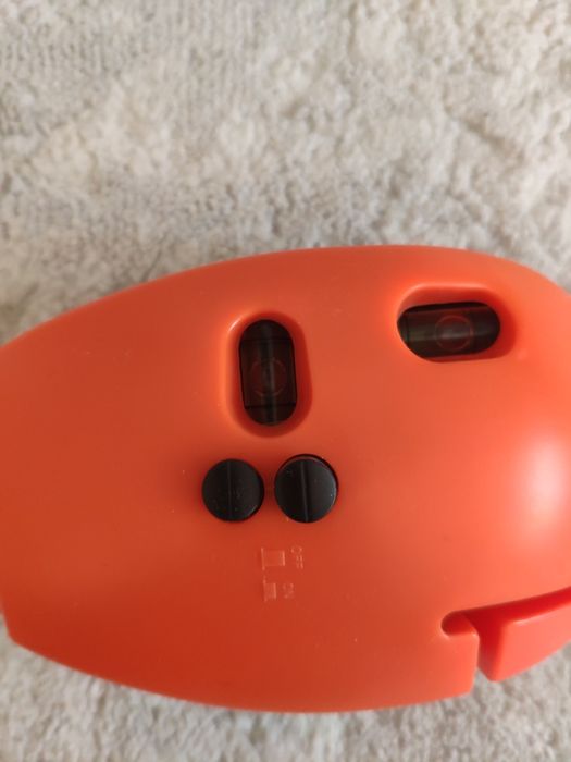 Лазерный уровень + просто уровень