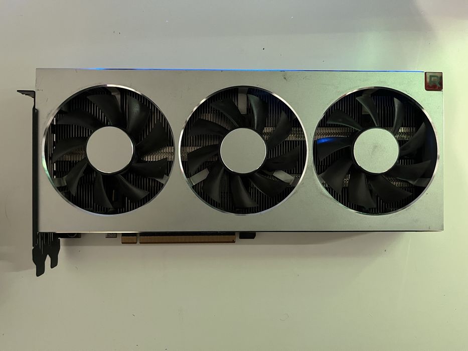 Placa Video AMD Radeon VII 16gb HBM2