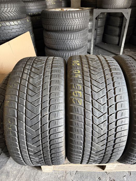 4 anvelope iarna 295/40/20 , Pirelli !