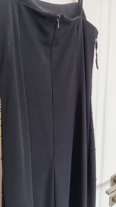 Вечернее чёрное платье