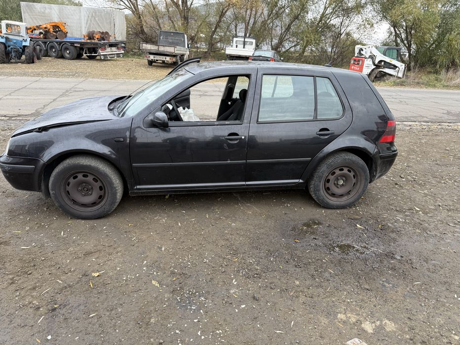 Golf 4 1.6 бензин на части