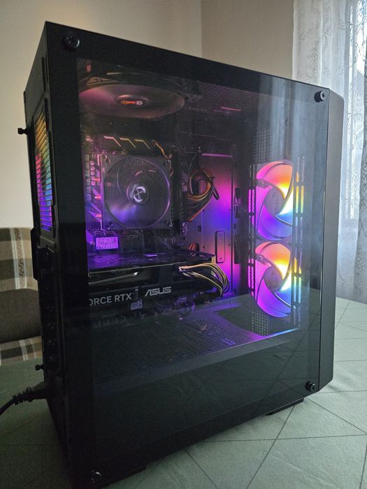 PC Desktop Gaming AMD Ryzen 5 5600X, 32GB RAM, 2TB SSD, RTX 5060 Ti 8GB GDDR7