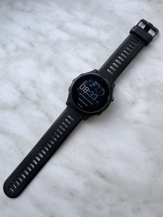 Продаю Garmin Foreruner 945