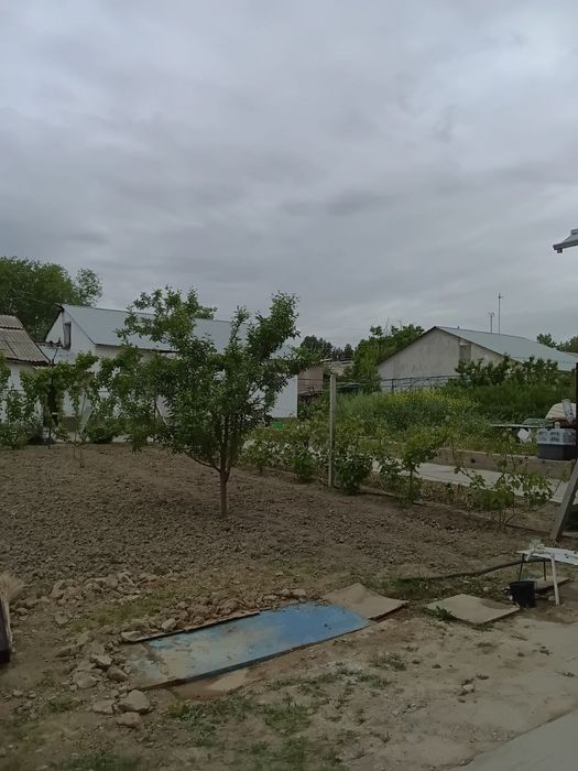 Срочна Уй сотилади