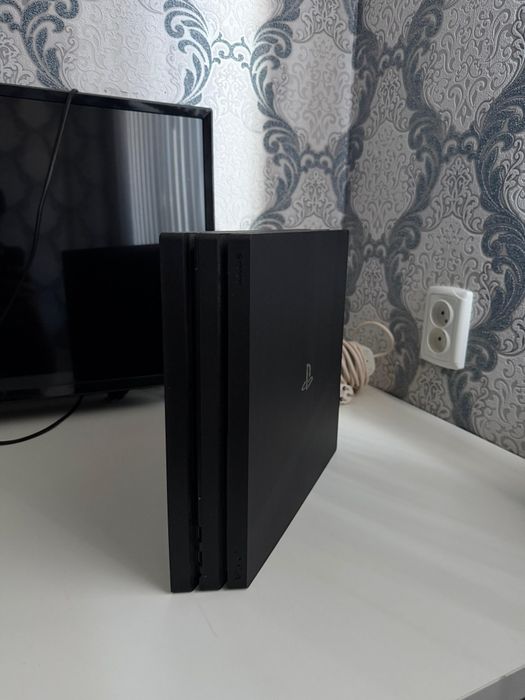 Play station 4 Pro 5 игр