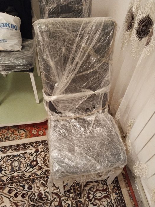 Куханные стулия новые