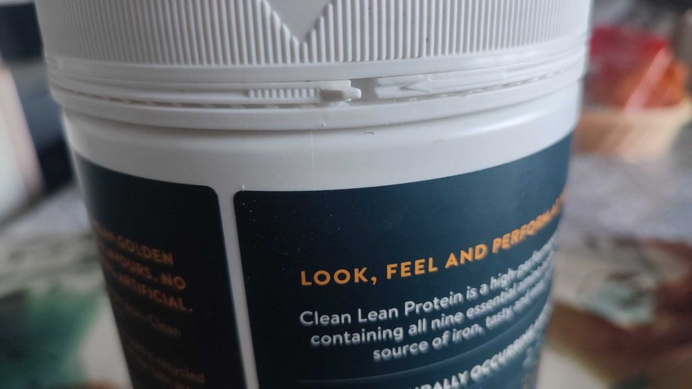 Грахов протеин изолат "Nuzest" - Smooth Vanilla + подарък детокс