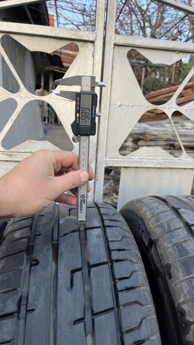 Комплект нови летни гуми 245 45 18 за BMW