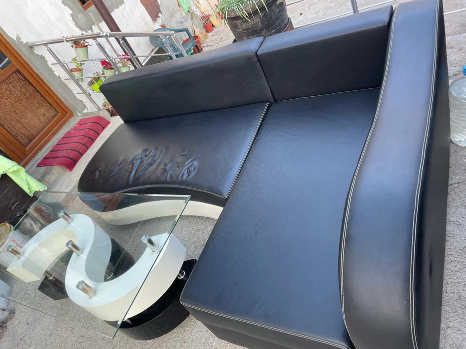 Кожен диван,десен ъгъл!