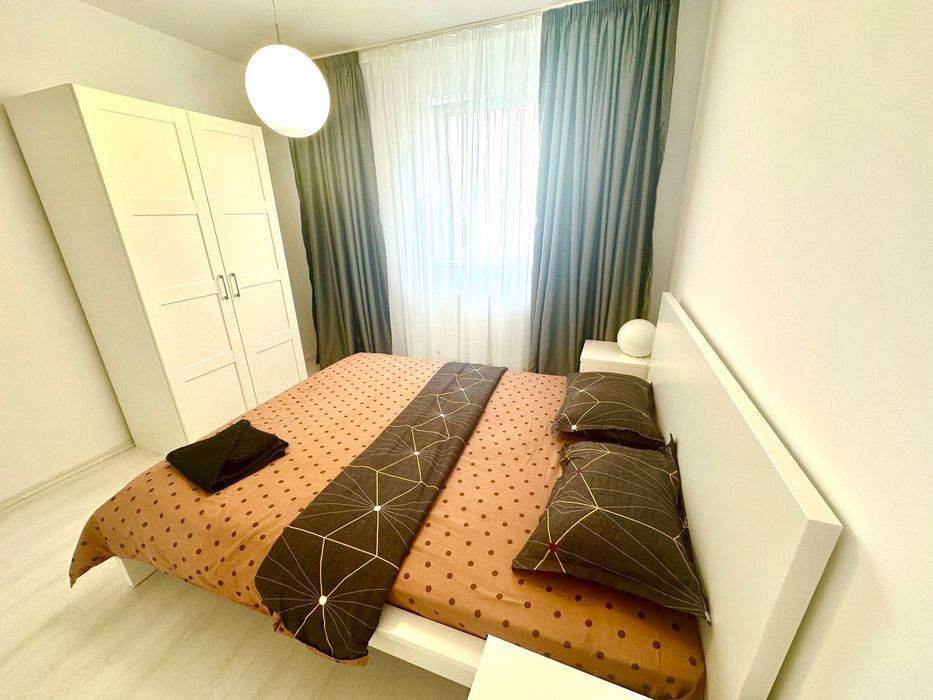 Regim hotelier.Ap.3 camere decomandat.B-dul TRANSILVANIEI Cof.Corina