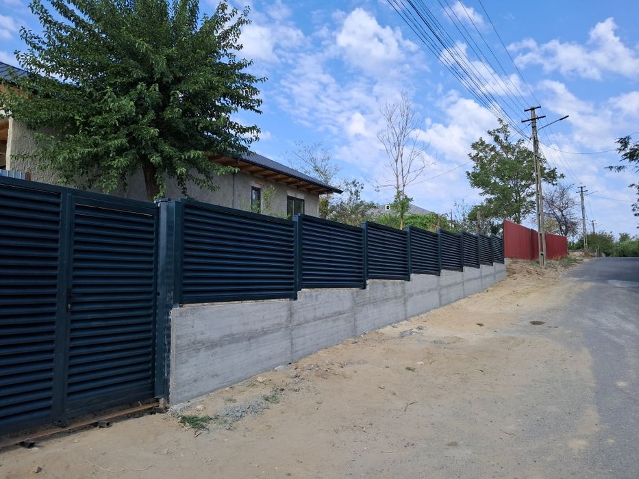 Porți și garduri model JALUZELE