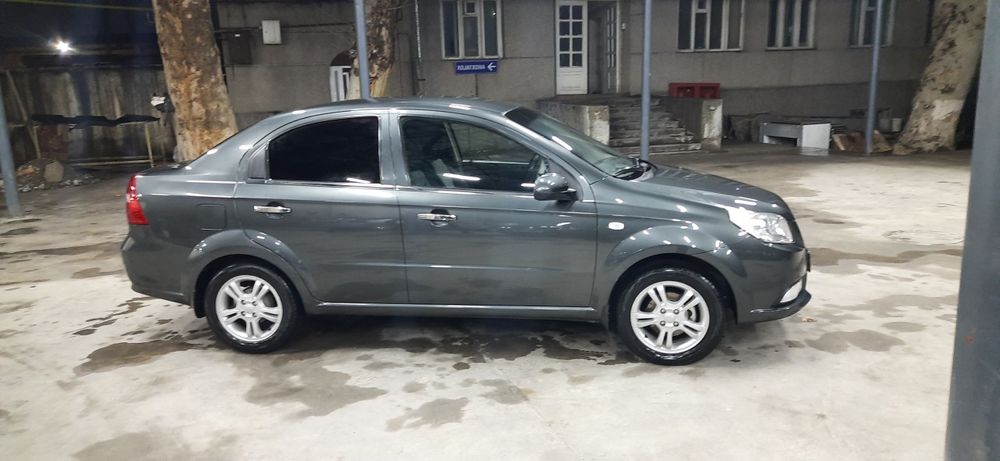 Сотилади срочно нехсия 3 автомат