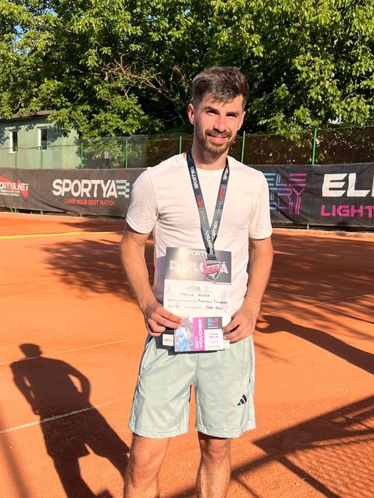 Cursuri de tenis și sparring partner
