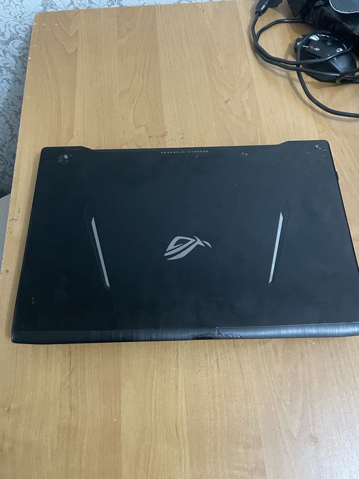 Игравой Asus rog strix gl702vi