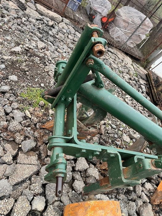 Vând plug pp3/pp4 românesc tractor u650