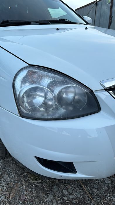 Продам фары приора 1 комплект