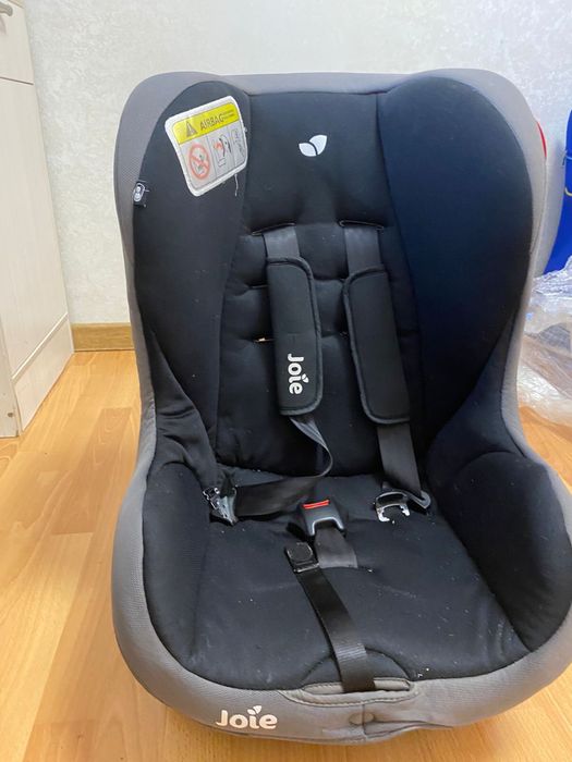 Продам автокресло Joie