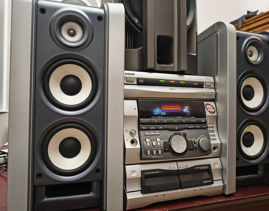 Музыкальный центр SONY Bluetooth  aux 3 колонки Сабвуфер