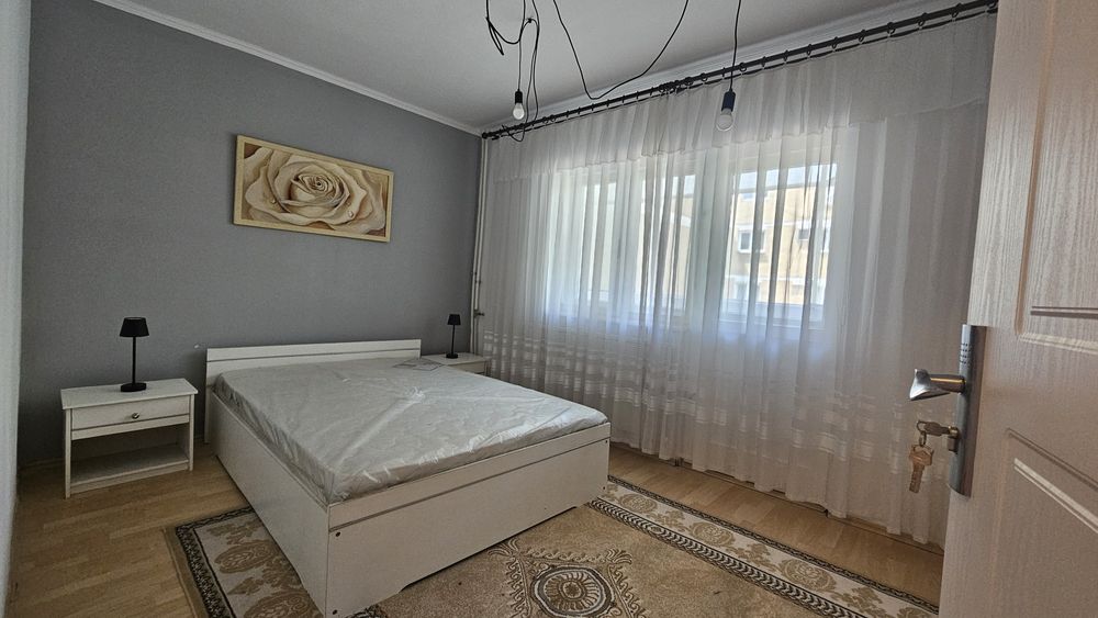 De vânzare ap.3 camere Rogerius
