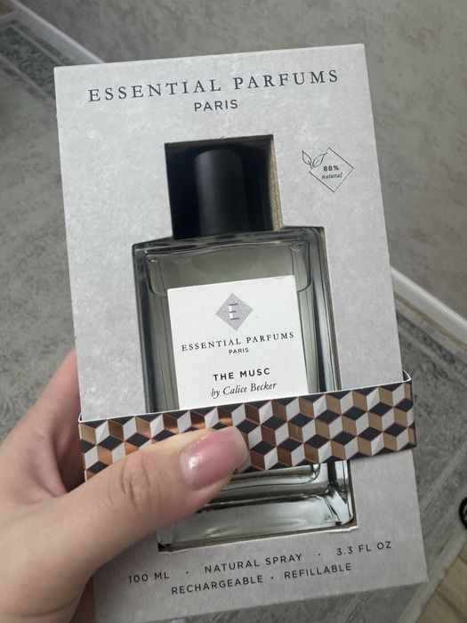 Продам парфюм Essential parfums the musc