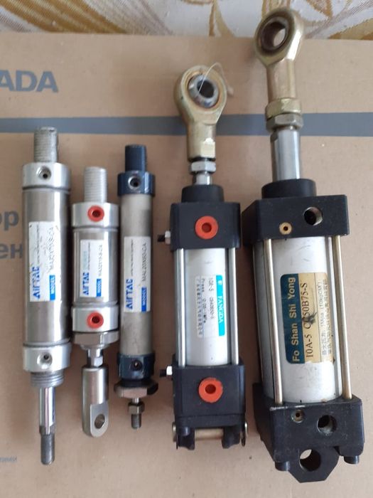 Продам пневмо цилиндр