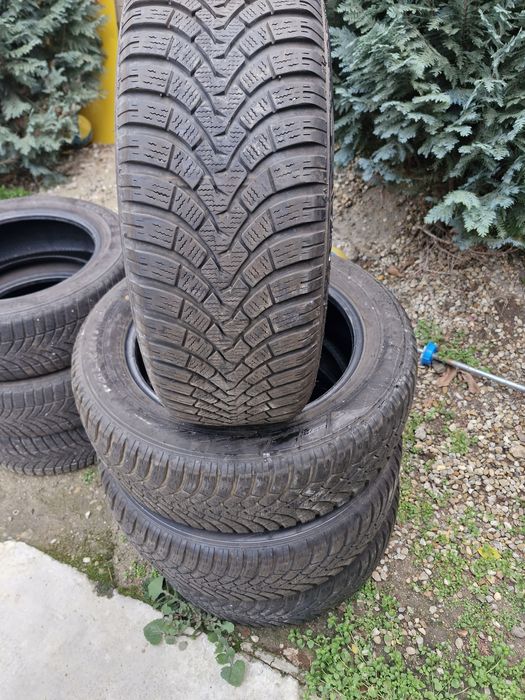 De vanzare cauciucuri