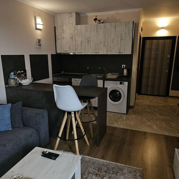 Дава се под наем Двустаен апартамент в Бургас, Сарафово - 50 кв.м за 408 € - Снимка #1