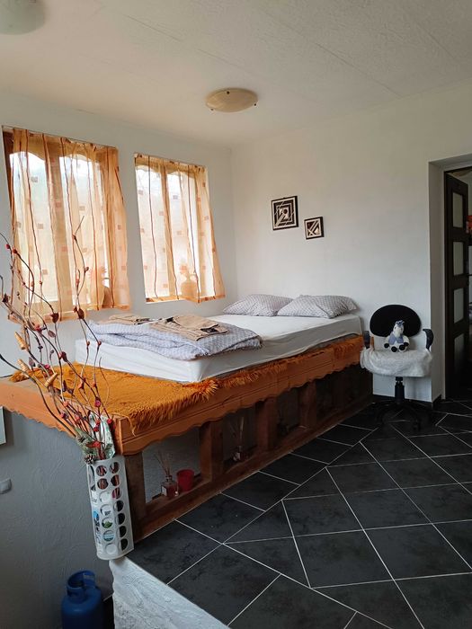 Дава се под наем Къща в Бургас, Пристанище Бургас - 170 кв.м за 183.6 € - Снимка #17