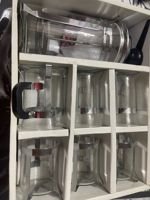 Продаю чайный сервис