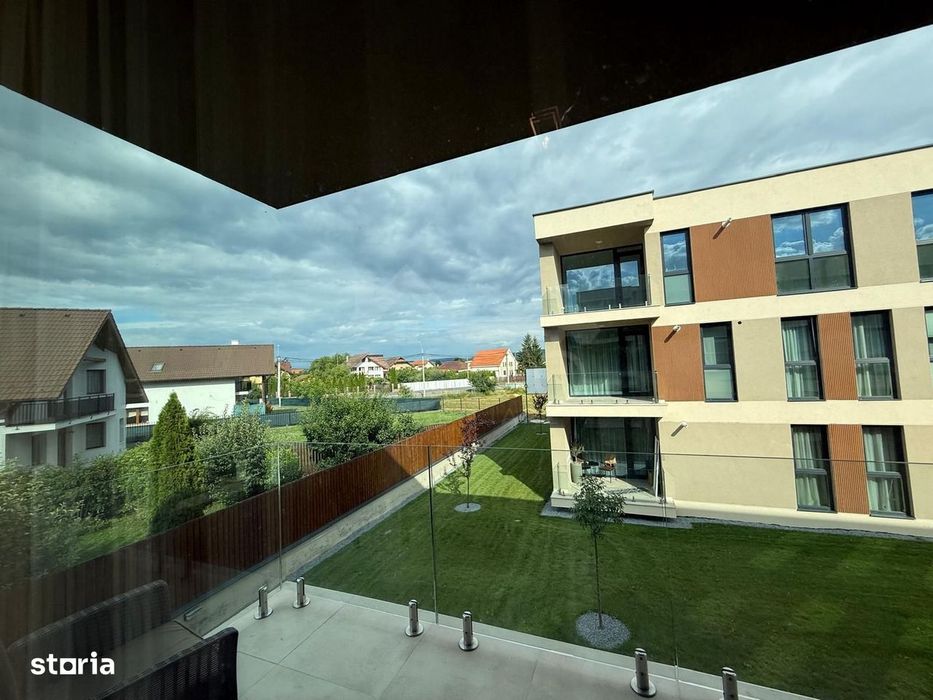 Inchiriez apartament cu 2 camere , bloc nou