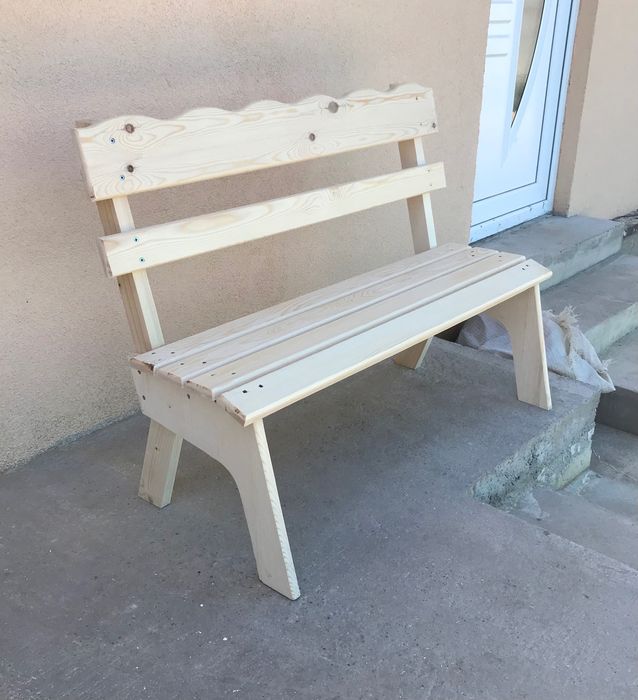 Дървени декорации за двор и градина