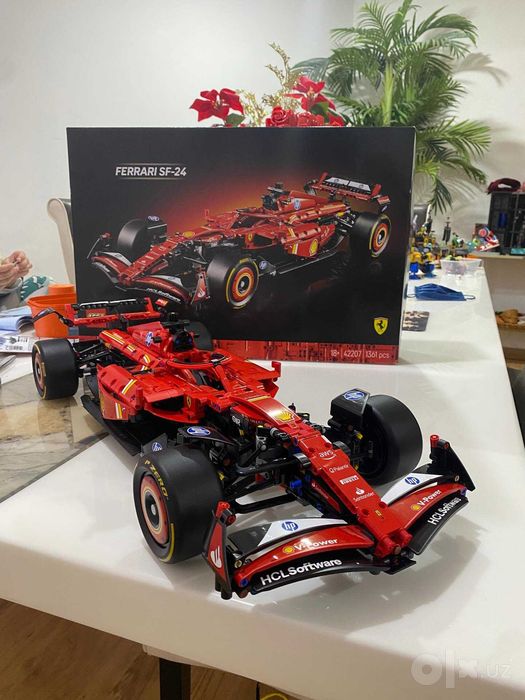 Конструктор Ferrari F1, 1361 Деталей / Скидка