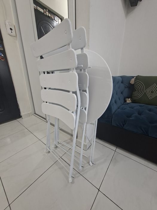 Set masa si doua scaune pliante
