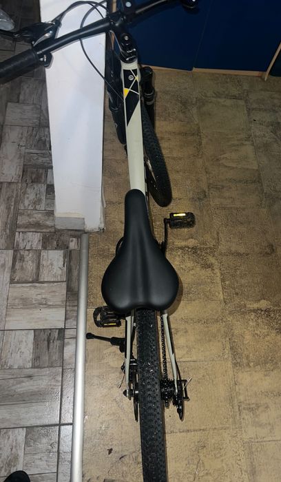 Bicicleta MTB ERBV26310A cu roti de 26" roți, suspensie față, ca nou