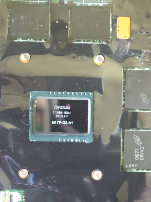 Lenovo P51 - placa de baza cu procesor i7  7820HQ si placa video  Quadro M2200M plus sitem de racire complet!