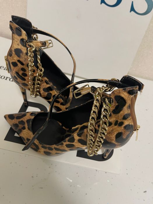 Pantofi Guess Animal Print