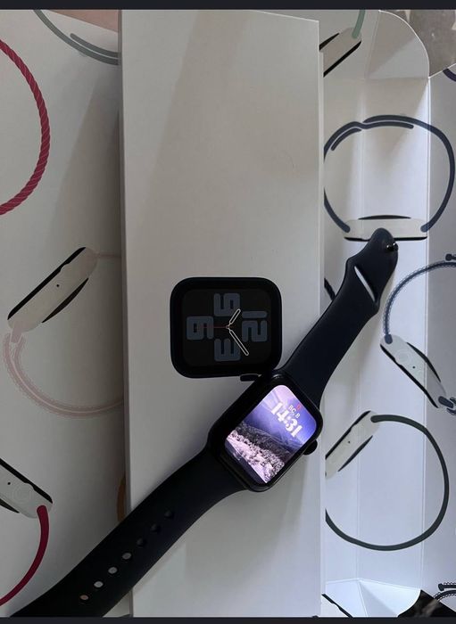 Apple Watch SE 40 мм