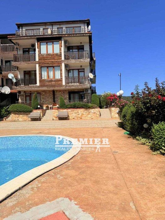 Предлагаме за продажба  тристаен апартамент в района на Чолакова чешма