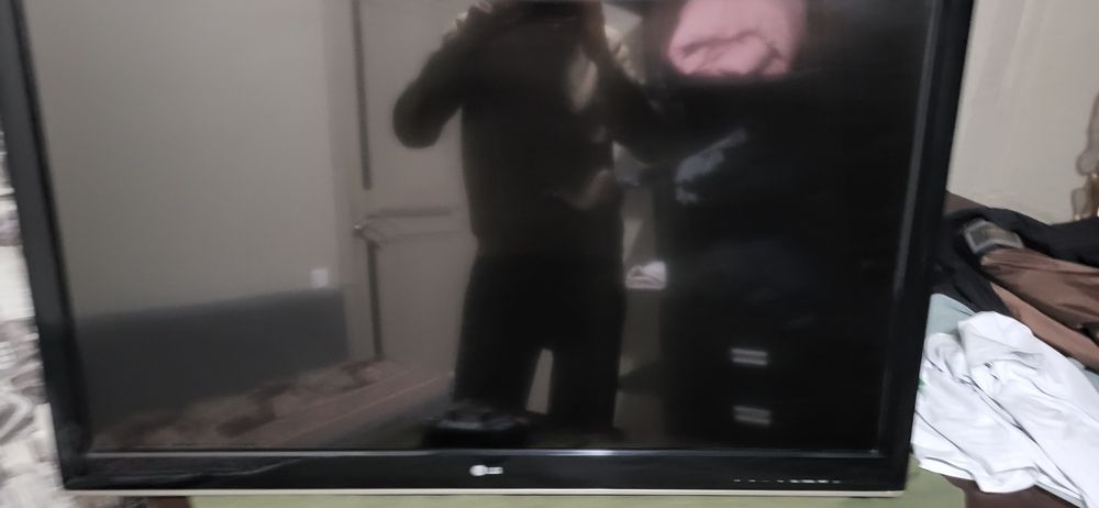 Телевизор работает