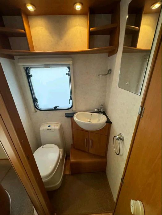 Каравана Lunar Lexon 585Sl КРАЛСКА СПАЛНЯ / МУУВЪР