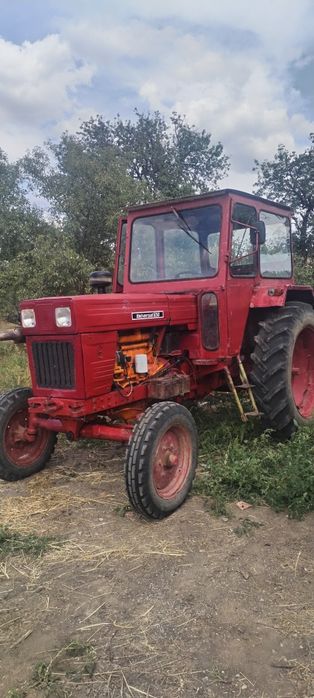 Vând tractor Universal 650