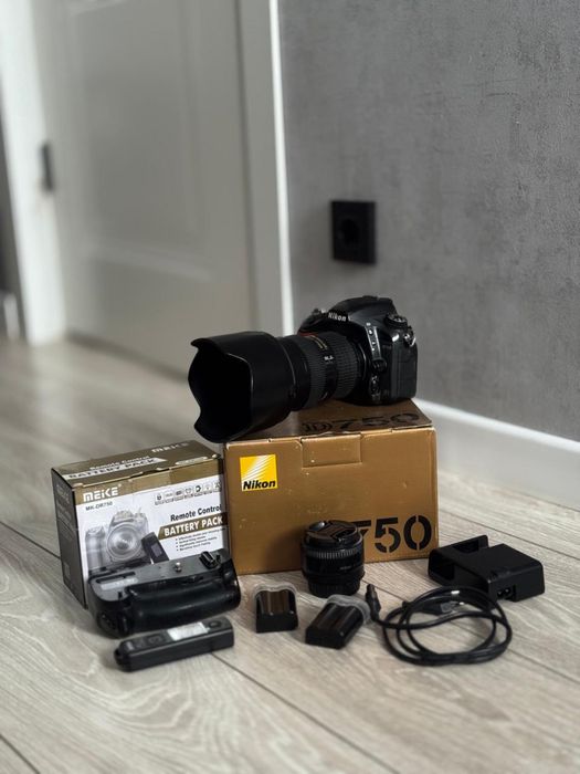 Продам Nikon D750 комплект