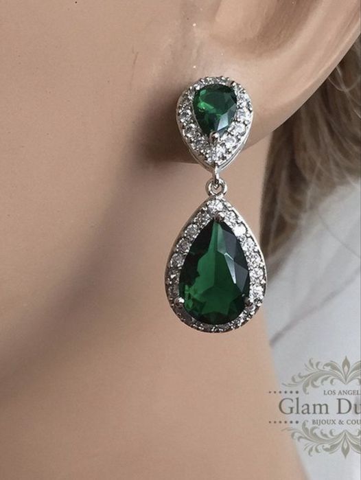 Много красиви модерни обеци зелен камък Германия