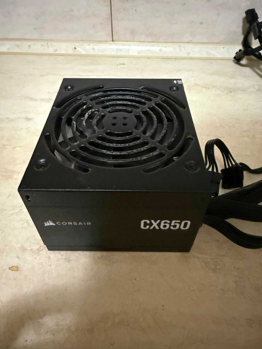 Sursa corsair 650w 80+ Bronze